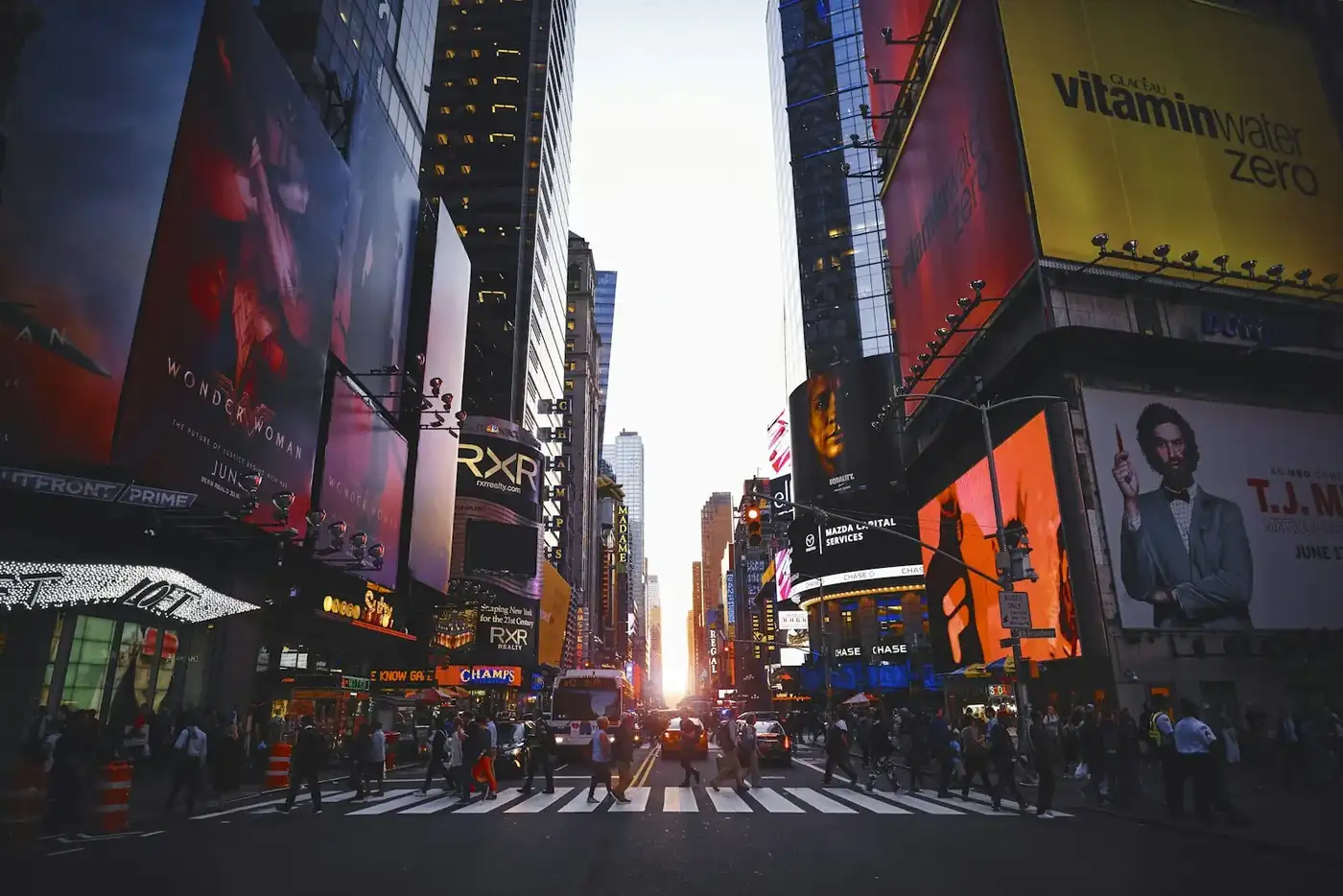 Common New York charter bus routes & trips.
